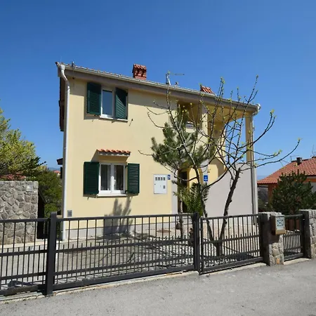 Paladin Guest house Cizici